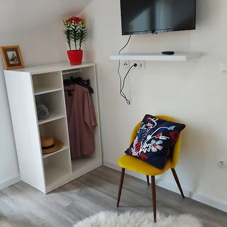Apartmani Stambuk Jelsa  Room photo