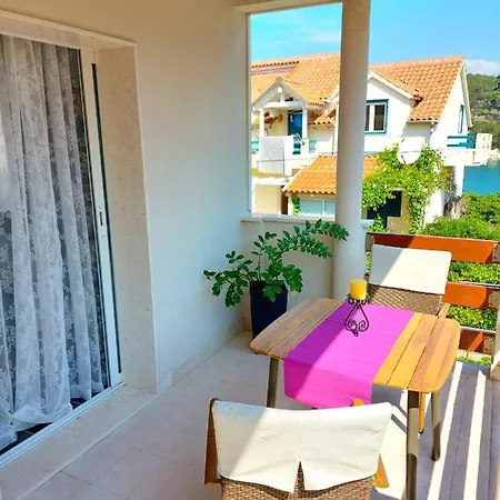 Apartmani Stambuk Jelsa  Exterior photo