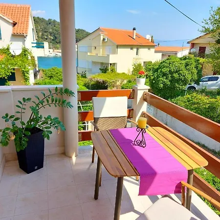 Apartmani Stambuk Jelsa  Exterior photo